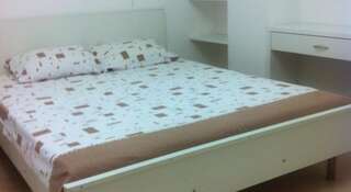 Гостиница Inzhir Guest House Ялта Семейный номер с ванной комнатой-3